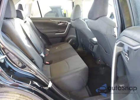 2021 Toyota Rav4 Xle z USA, uszkodzony, nr VIN 2T3W1RFV8MC165103